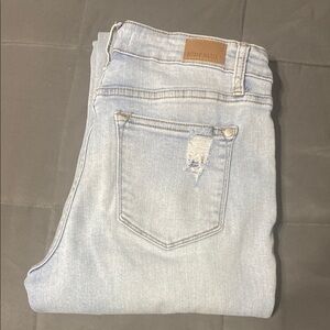 Judy Blue boyfriend fit jeans. Size 5/27